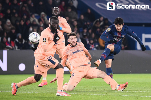 이강인, 리그 1호골… PSG, 르아브르 3-0 꺾고 선두 탈환